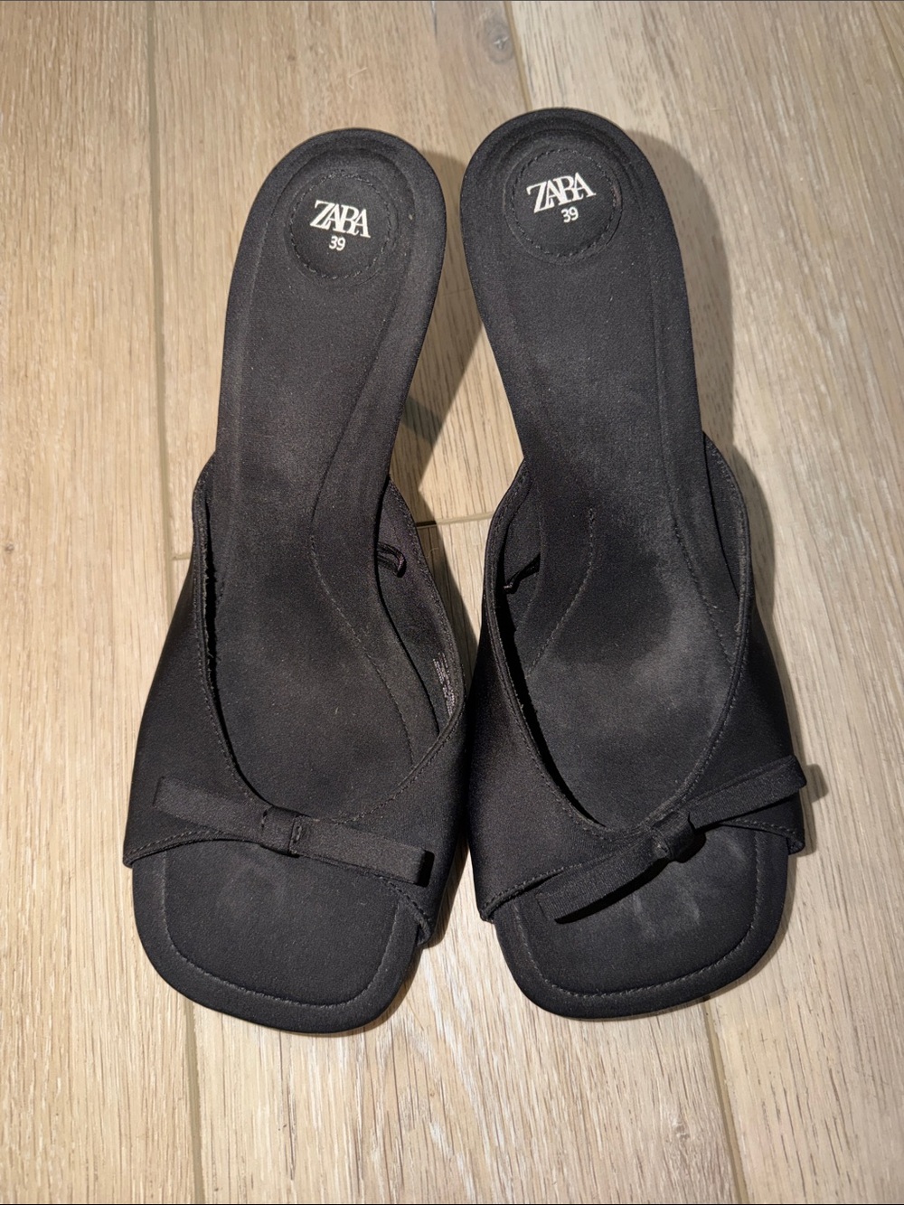 ZARA Black Bow-Accent Slip-On Mules